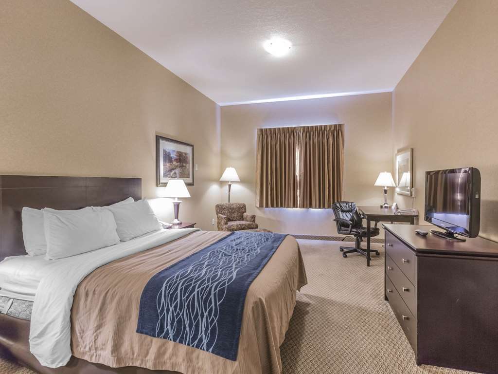 Comfort Inn & Suites Red Deer Room photo